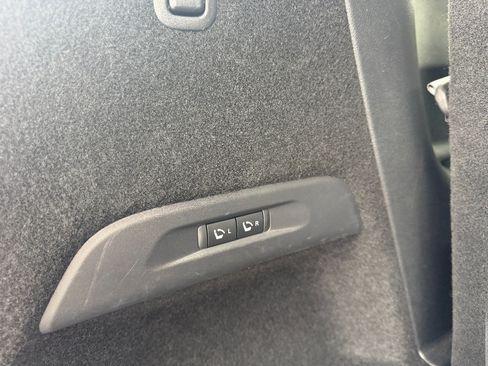 Used 2025 INFINITI QX60 Sensory w/ Vision Package AWD/4WD image 16