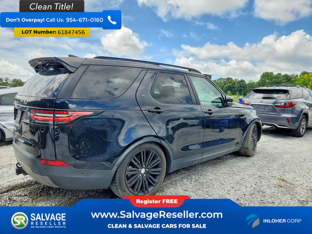 Used 2017 Land Rover Discovery First Edition AWD/4WD image 4