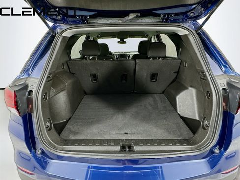 Used 2022 Chevrolet Equinox LS FWD image 11