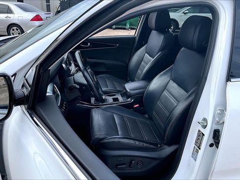 Used 2016 Kia Sorento SX image 7