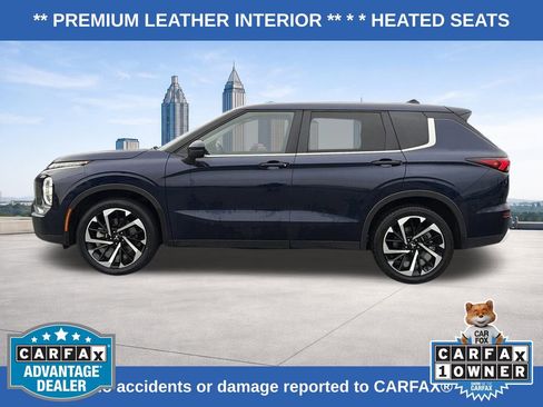 Used 2024 Mitsubishi Outlander SE image 2