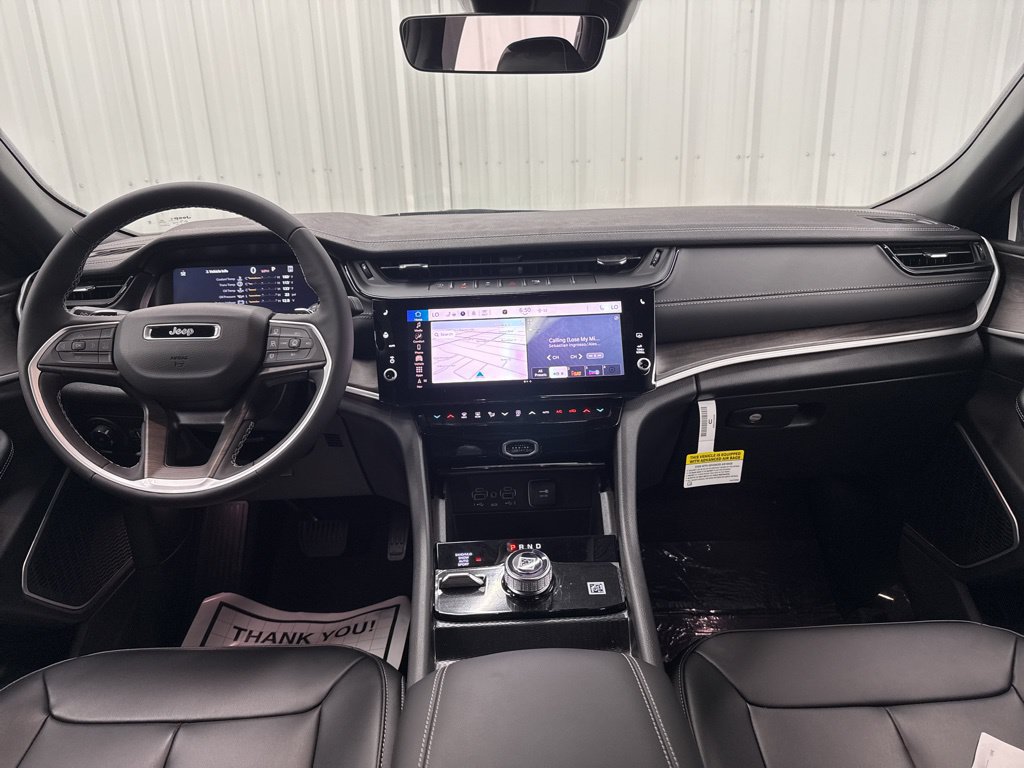 New 2026 Jeep Grand Cherokee Limited AWD/4WD image 13