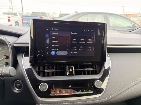 Used 2024 Toyota Corolla SE image 18