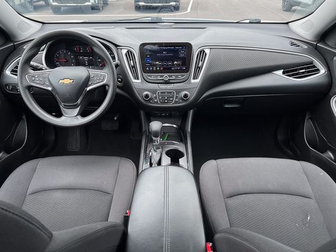 Used 2023 Chevrolet Malibu LT FWD image 25