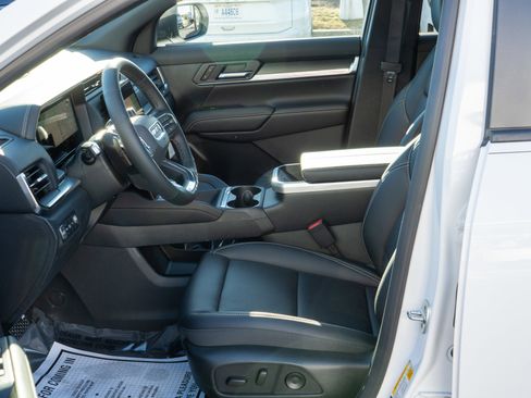 New 2026 GMC Terrain Elevation w/ Elevation Premium Package image 18