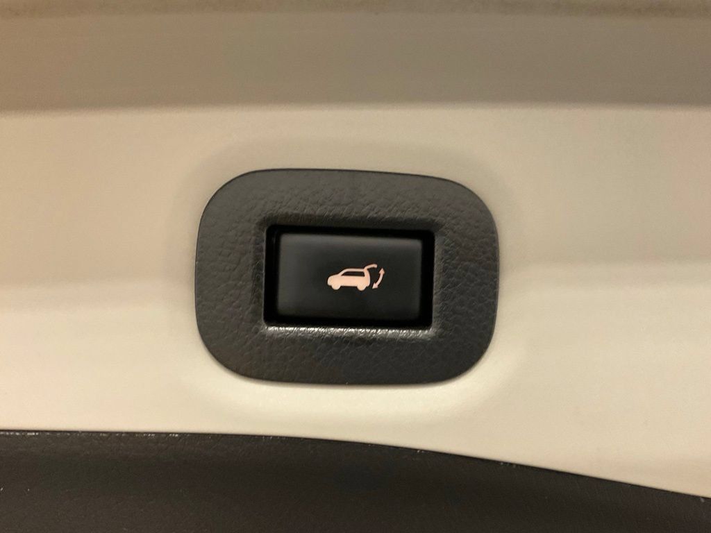 Used 2019 Nissan Rogue SL AWD/4WD image 31