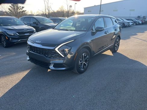 Certified 2024 Kia Sportage EX image 7