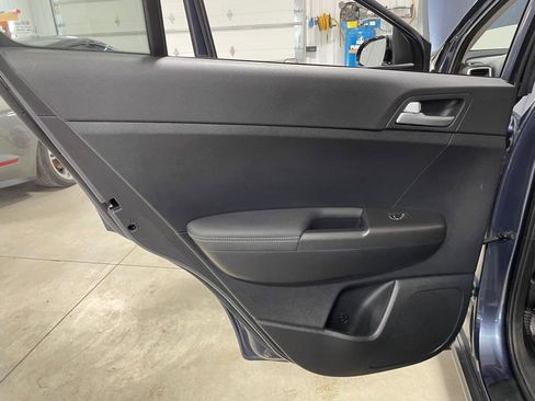 Used 2020 Kia Sportage LX w/ LX Popular Package image 16