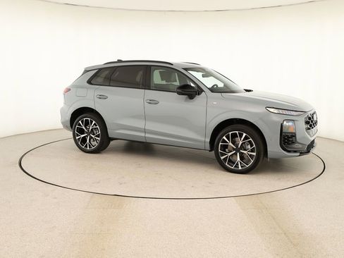 New 2026 Audi Q3 quattro 2.0T image 9