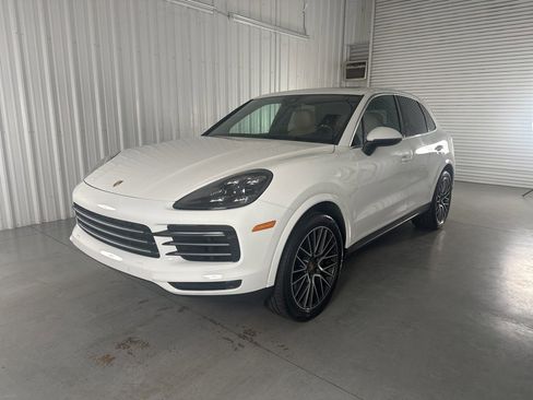 Used 2019 Porsche Cayenne S image 1