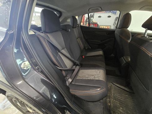 Used 2018 Subaru Crosstrek 2.0i Premium w/ Eyesight System image 17