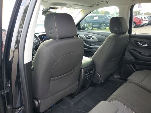 Used 2020 Chevrolet Traverse LS image 15