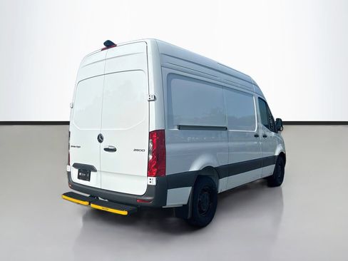 Used 2026 Mercedes-Benz Sprinter 2500 image 4