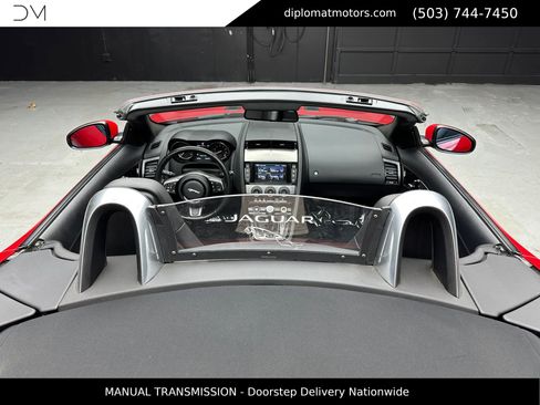 Used 2017 Jaguar F-TYPE Convertible image 34