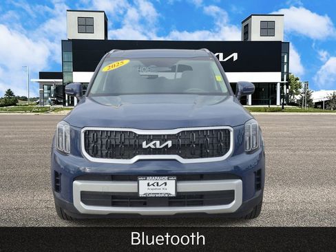 Certified 2025 Kia Telluride EX image 4