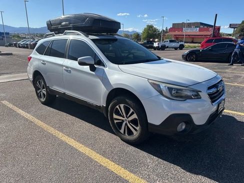 Used 2018 Subaru Outback 2.5i Limited AWD/4WD image 3