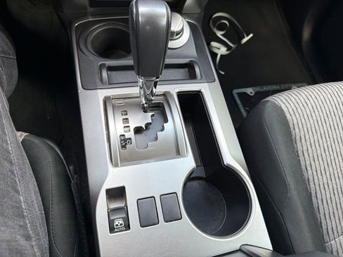 Used 2021 Toyota 4Runner SR5 AWD/4WD image 21