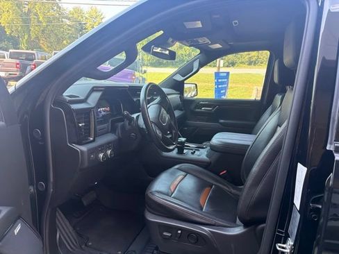 Used 2024 GMC Sierra 1500 AT4 w/ AT4 Preferred Package AWD/4WD image 4