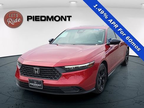 Certified 2025 Honda Accord SE image 1