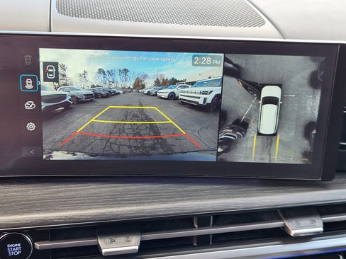 Used 2024 Hyundai Santa Fe Limited image 14