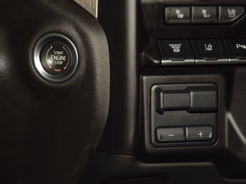Used 2023 GMC Sierra 2500 Denali AWD/4WD image 36
