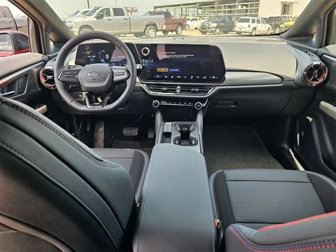 New 2025 Chevrolet Equinox EV RS image 8