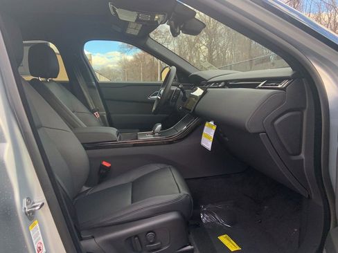 Certified 2024 Land Rover Range Rover Velar Dynamic SE image 15
