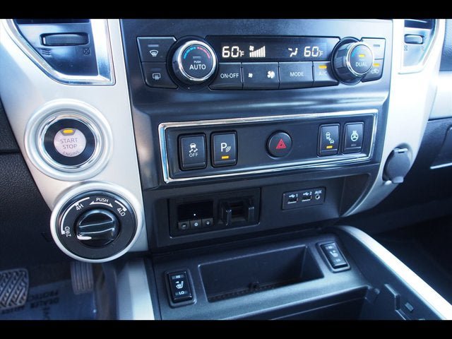 Used 2019 Nissan Titan PRO-4X w/ Pro-4x Convenience Package AWD/4WD image 26