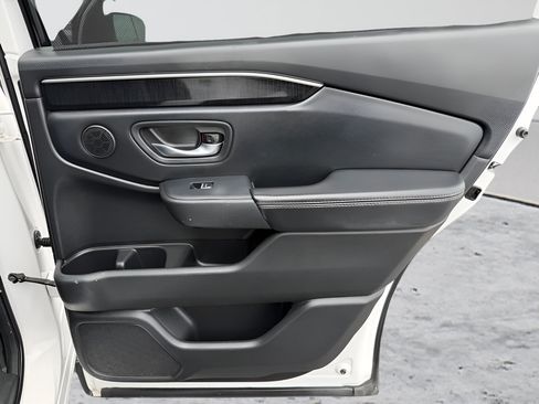 Used 2024 Honda Pilot Elite image 29