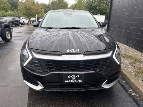 Used 2023 Kia Sportage LX image 5