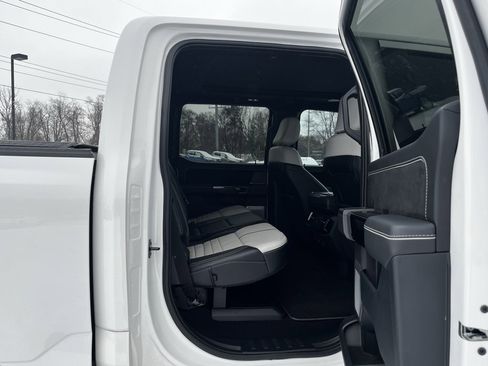 Used 2023 Ford F150 Lightning Platinum image 31