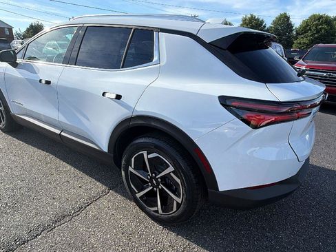 New 2026 Chevrolet Equinox EV LT FWD image 10