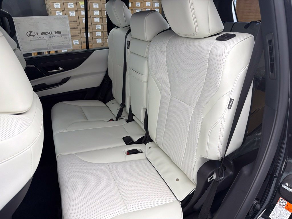 New 2026 Lexus LX 600 4WD w/ Appearance Package image 20