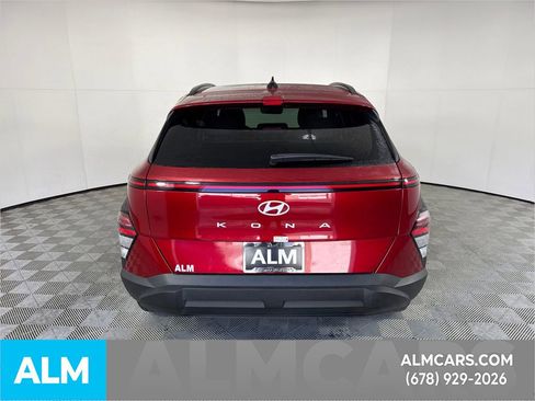 Used 2025 Hyundai Kona SEL image 7