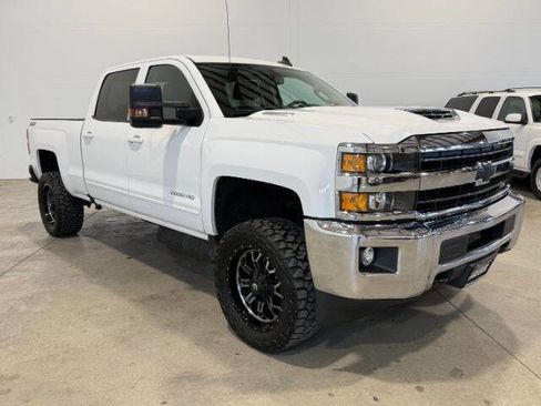 Used 2019 Chevrolet Silverado 2500 LT image 5