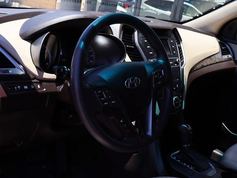 Used 2018 Hyundai Santa Fe Sport FWD image 38