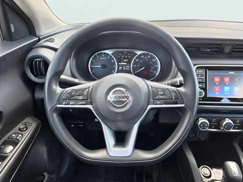 Used 2021 Nissan Kicks S FWD image 18