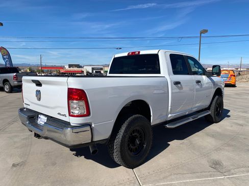 Used 2024 RAM 2500 Big Horn w/ Off Road Package AWD/4WD image 9