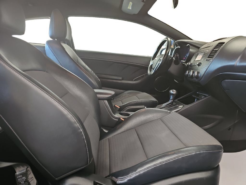Used 2015 Kia Forte Koup SX FWD image 17