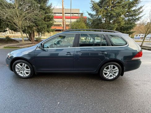 Used 2010 Volkswagen Jetta TDI image 6