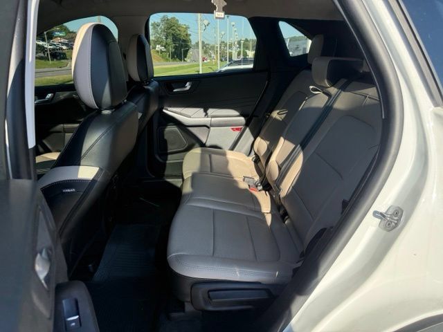 Used 2021 Ford Escape Titanium AWD/4WD image 12