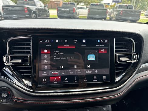 Used 2025 Dodge Durango GT RWD image 22