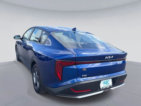 Used 2025 Kia K4 LXS image 6