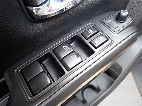 Used 2021 Nissan Titan PRO-4X AWD/4WD image 15