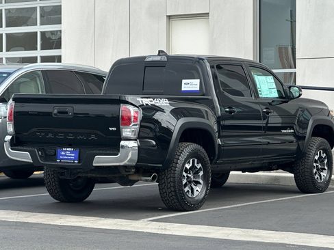 Used 2023 Toyota Tacoma TRD Off-Road AWD/4WD image 3