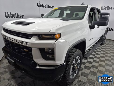 Used 2021 Chevrolet Silverado 2500 Custom w/ Custom Value Package image 3
