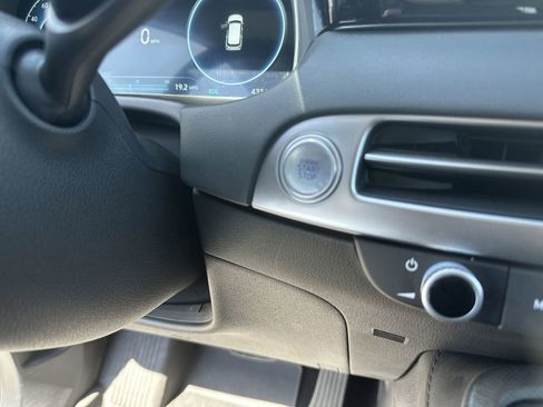 Used 2024 Hyundai Palisade Limited AWD/4WD image 17