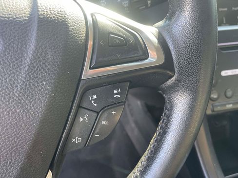 Used 2017 Ford Fusion Energi Titanium FWD image 23