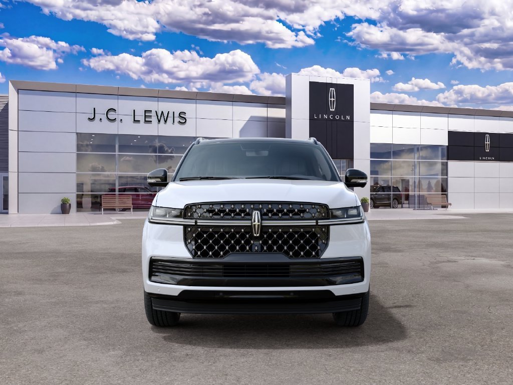 New 2027 Lincoln Navigator Black Label w/ Black Label Special Edition AWD/4WD image 7