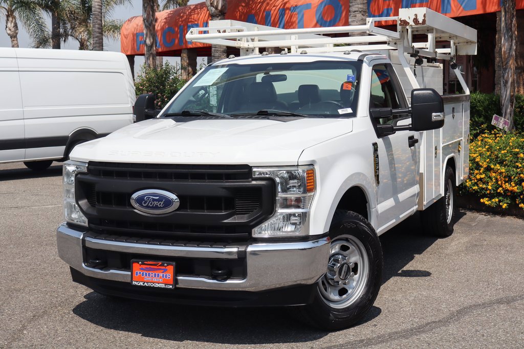 Used 2020 Ford F350 XL w/ Power Equipment Group RWD image 4